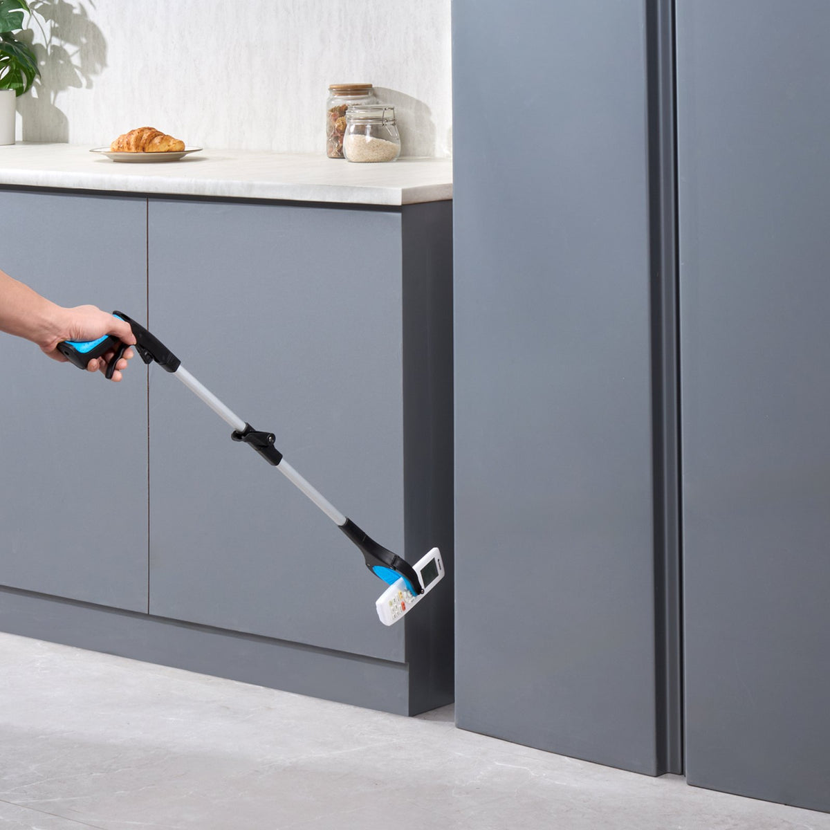 EverSteady Reacher Grabber Tool 2-Pack, black and blue, full product view